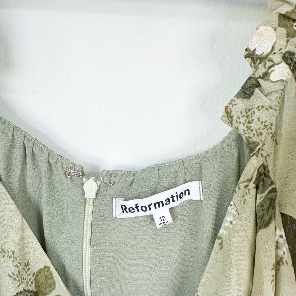 Reformation | Butterfly Floral Sweetheart‎ Neckline Midi Dress in Verde Green - Picture 6 of 7